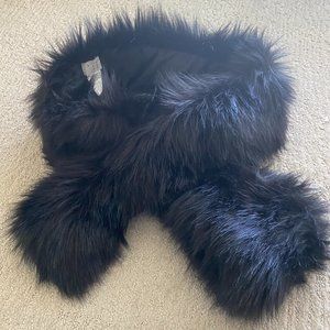 Fuzzy faux fur scarf - Sold